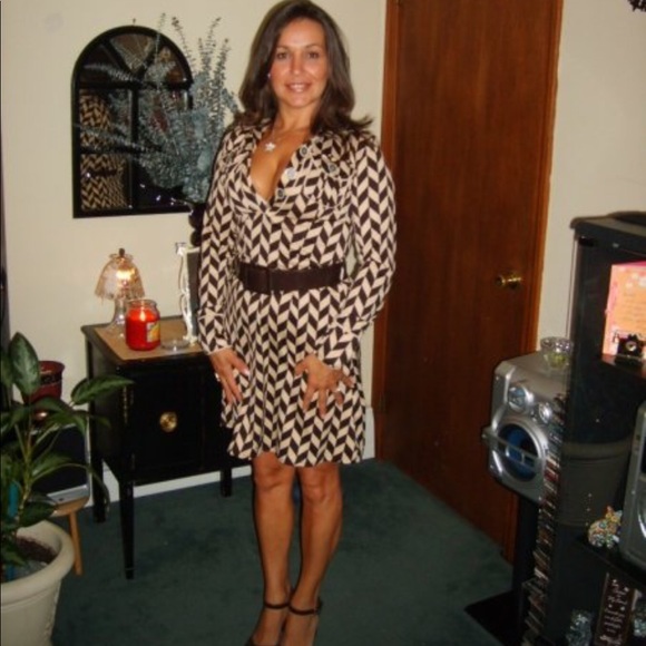 Dress - Picture 5 of 5